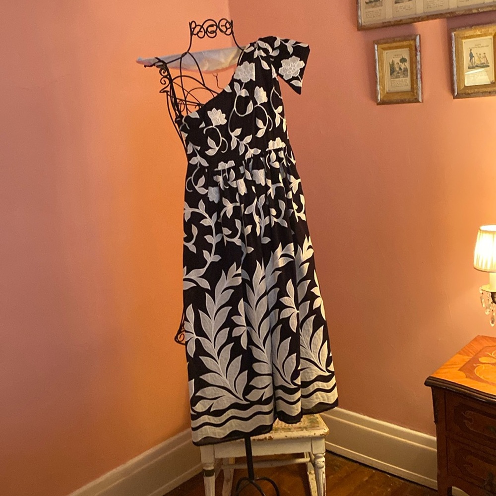 Anthropology cocktail dress; shoulder bow details side zip; appliqué detail